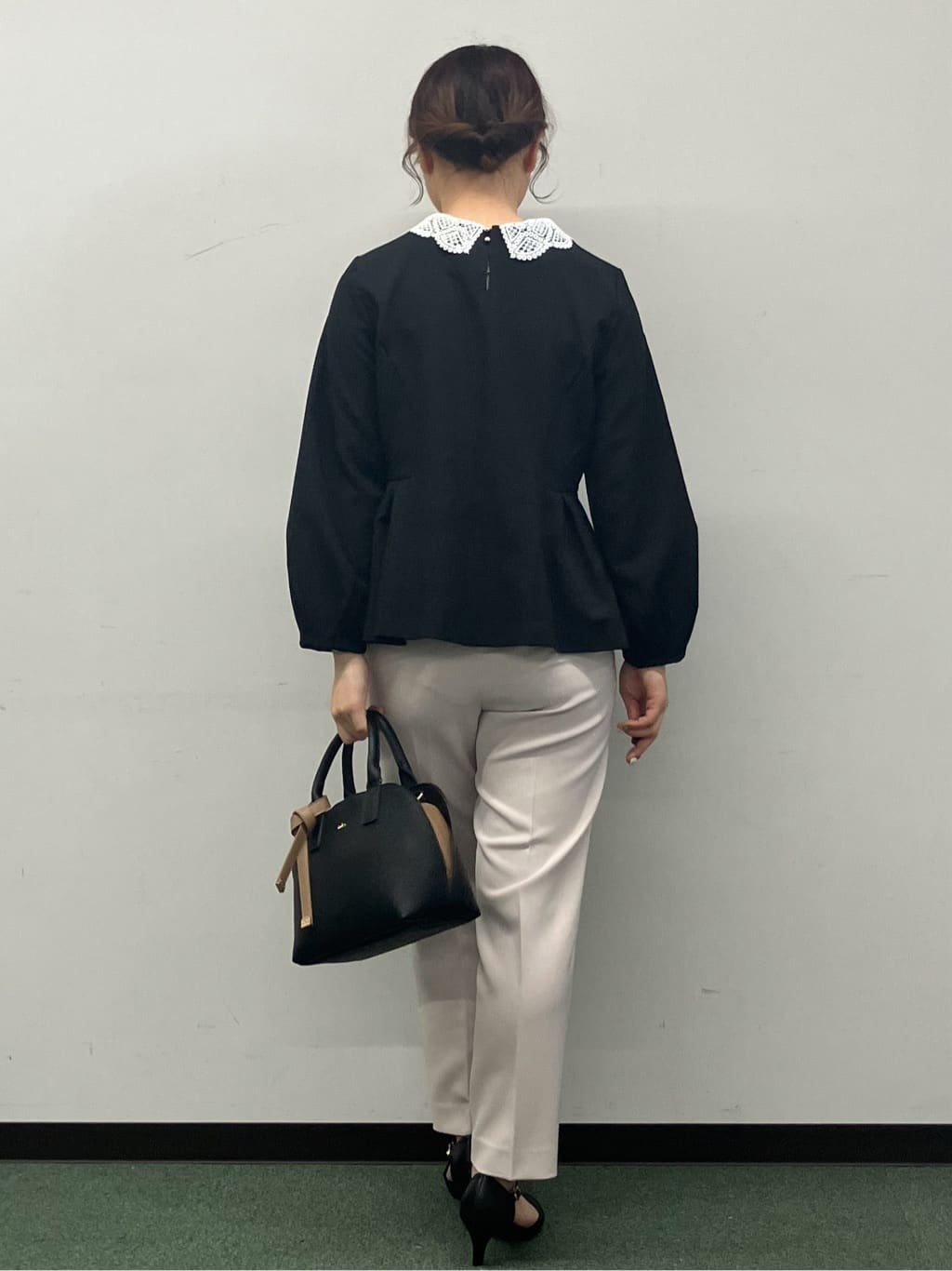 MAYUKIさんの「index｜ストレッチテーパードパンツ／セットアップ可【洗濯機OK／防シワ／イージーアイロン】」を使ったコーディネート