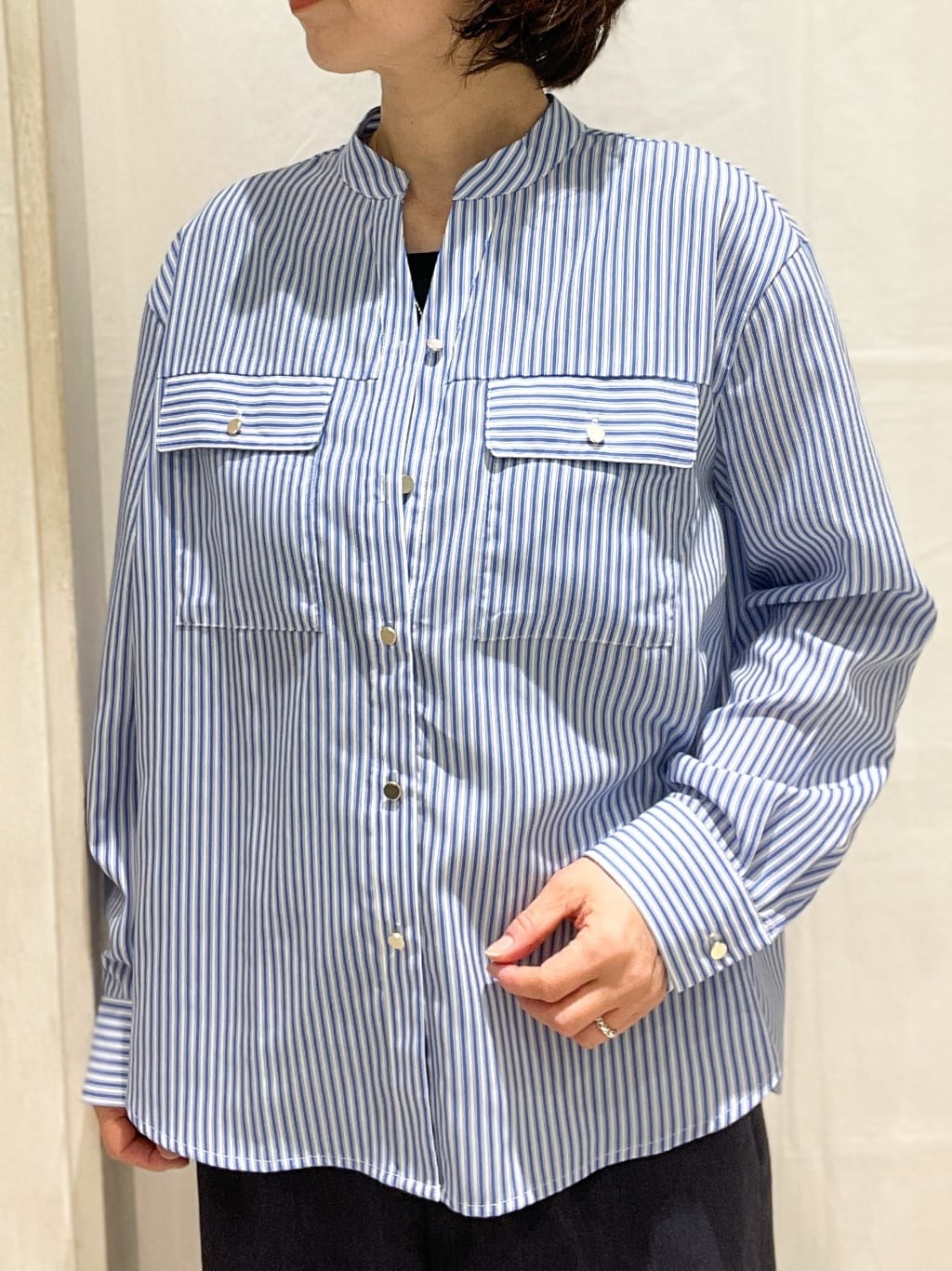 hiroさんの「grove｜【貴島明日香さん着用】お仕事も普段も。今どきワークシャツブラウス」を使ったコーディネート