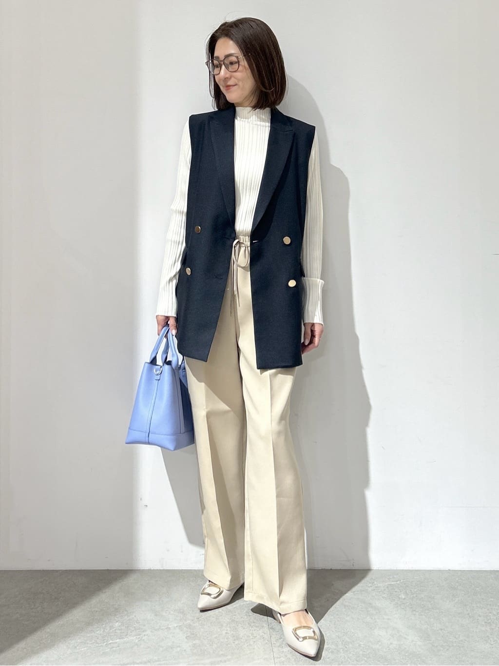 NAKAさんの「OPAQUE.CLIP｜金ボタンダブルブレストテーラードジャケット／セットアップ対応【洗える】」を使ったコーディネート