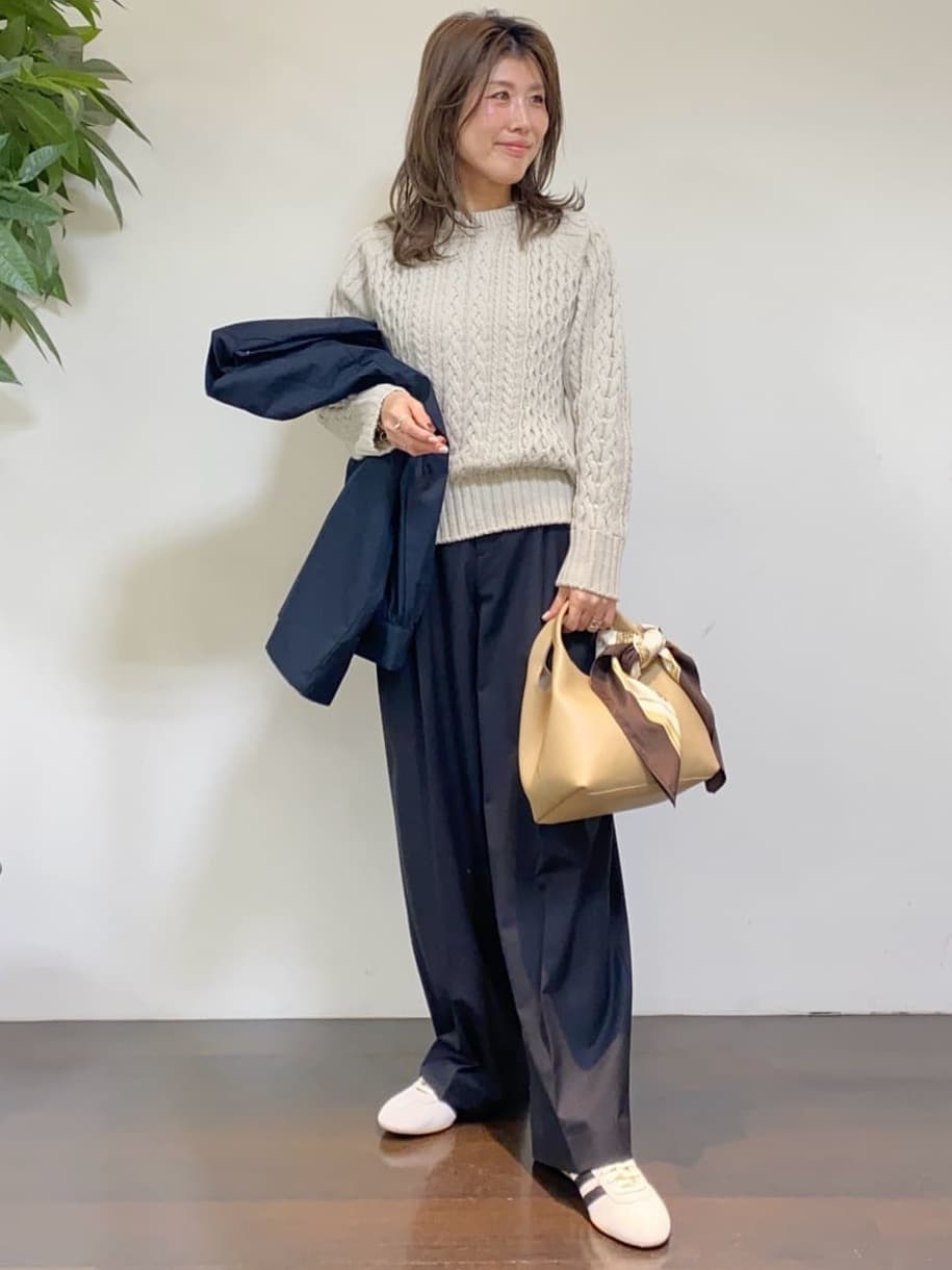tomoさんの「UNTITLED｜【洗える】スポンディッシュ ケーブル柄ニット」を使ったコーディネート