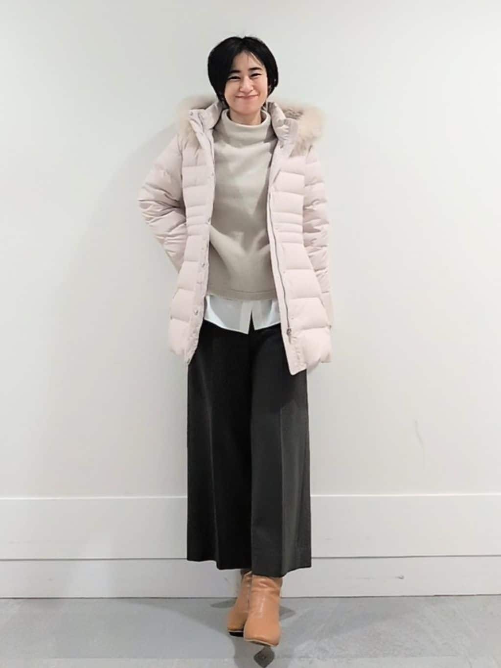 ミズタさんの「UNTITLED｜【はっ水機能/フード取り外し可】ミディダウンコート」を使ったコーディネート