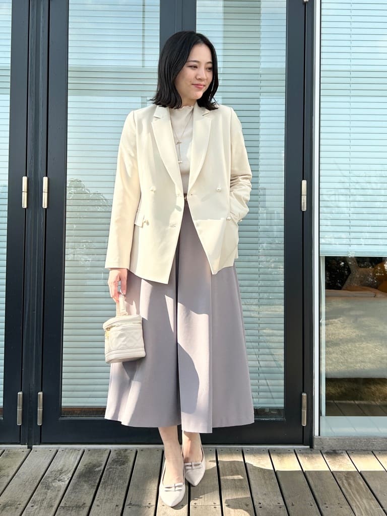 shinoさんの「Couture brooch｜【プチプラ】シアーテレコインナー」を使ったコーディネート