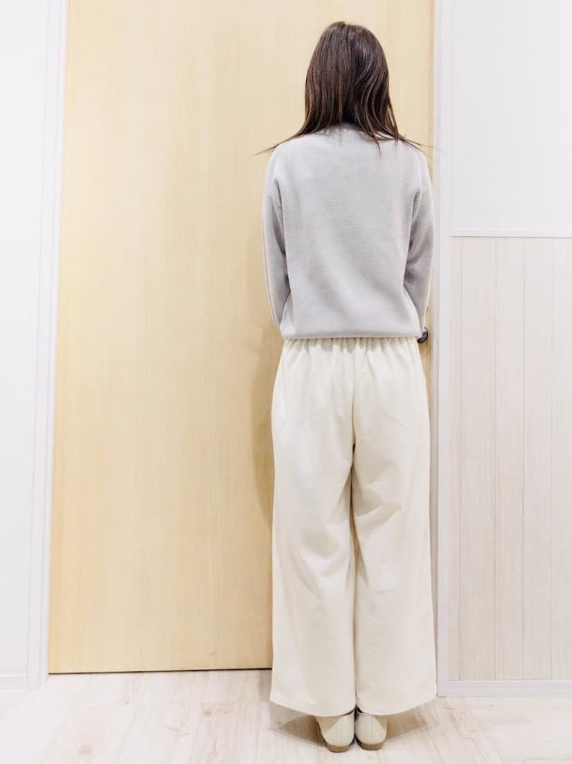 Naさんの「SHOO･LA･RUE｜【洗濯機可/S-LL】ウエストのタブボタンがポイント　ワイドパンツ」を使ったコーディネート