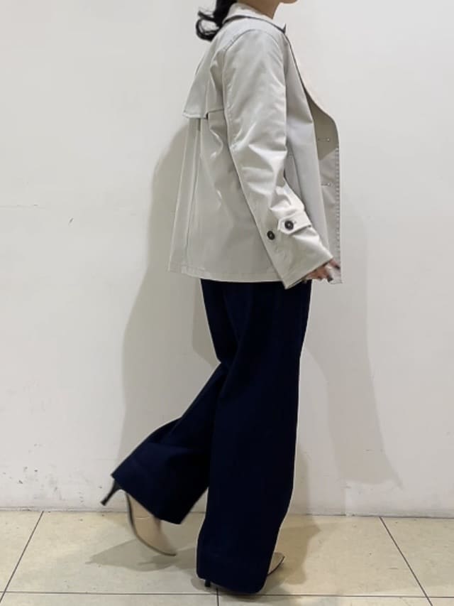 watanabeさんの「UNTITLED｜【定番人気/はっ水/洗える】タスランショートトレンチコート」を使ったコーディネート