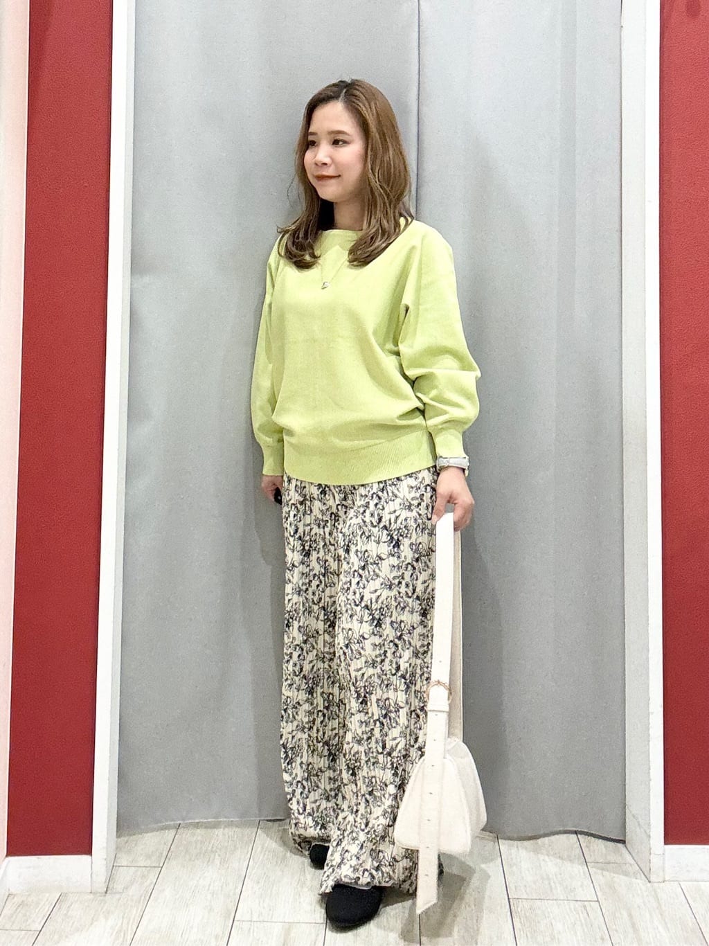 shioさんの「SHOO･LA･RUE｜【洗濯機可/S-LL】さらりと軽やか インせず着られる すっきり見えドルマンニット」を使ったコーディネート