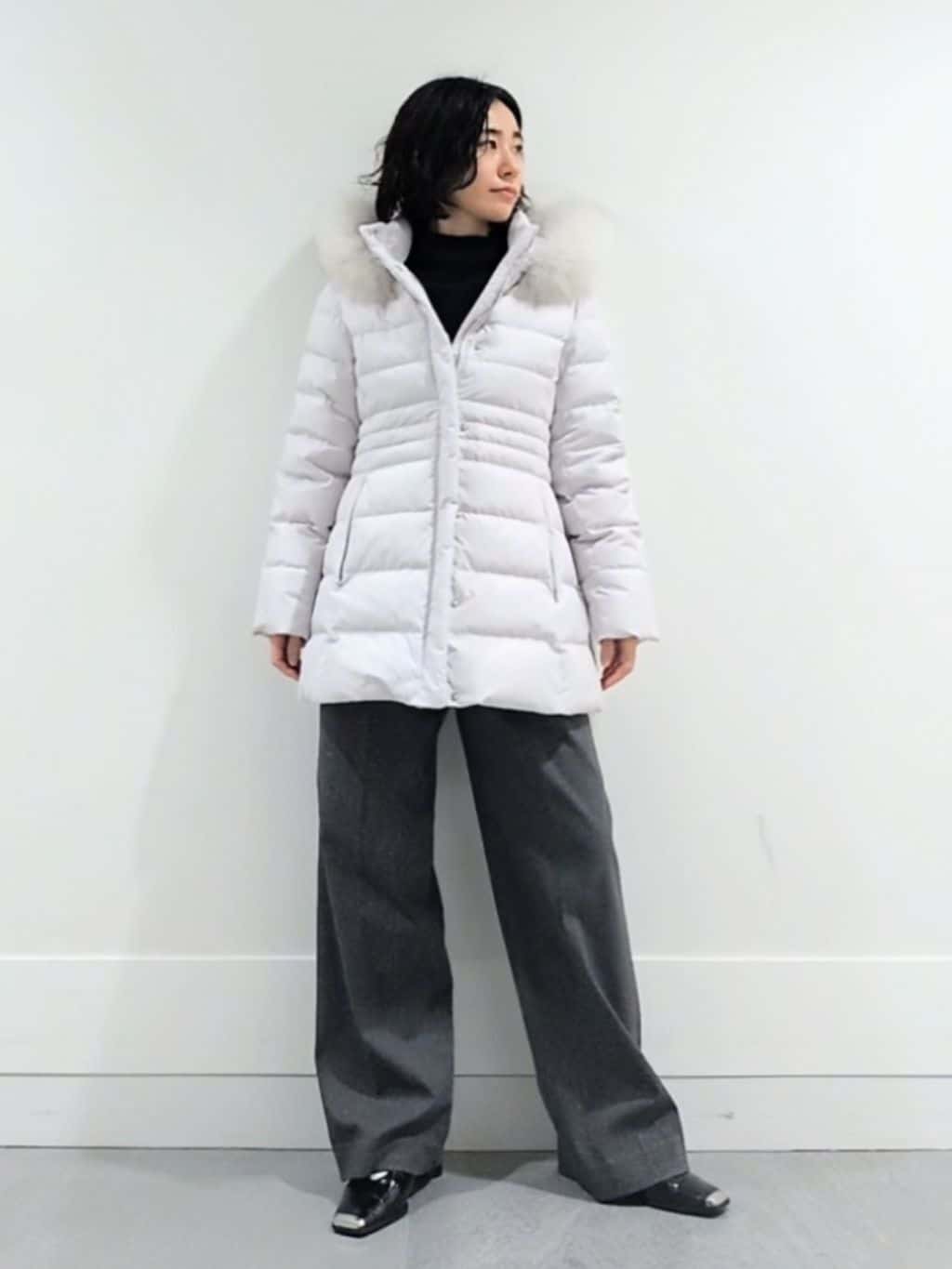 ミズタさんの「UNTITLED｜【はっ水機能/フード取り外し可】ミディダウンコート」を使ったコーディネート