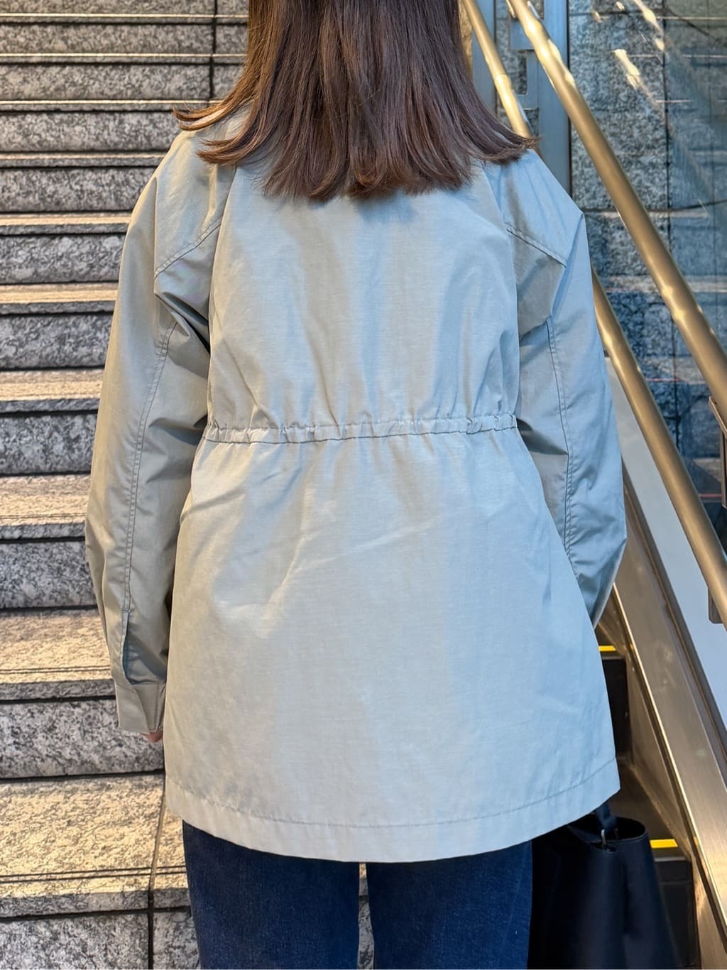 HANNAさんの「OPAQUE.CLIP｜《通勤対応》袖タックボリュームブラウス【洗濯機OK】」を使ったコーディネート