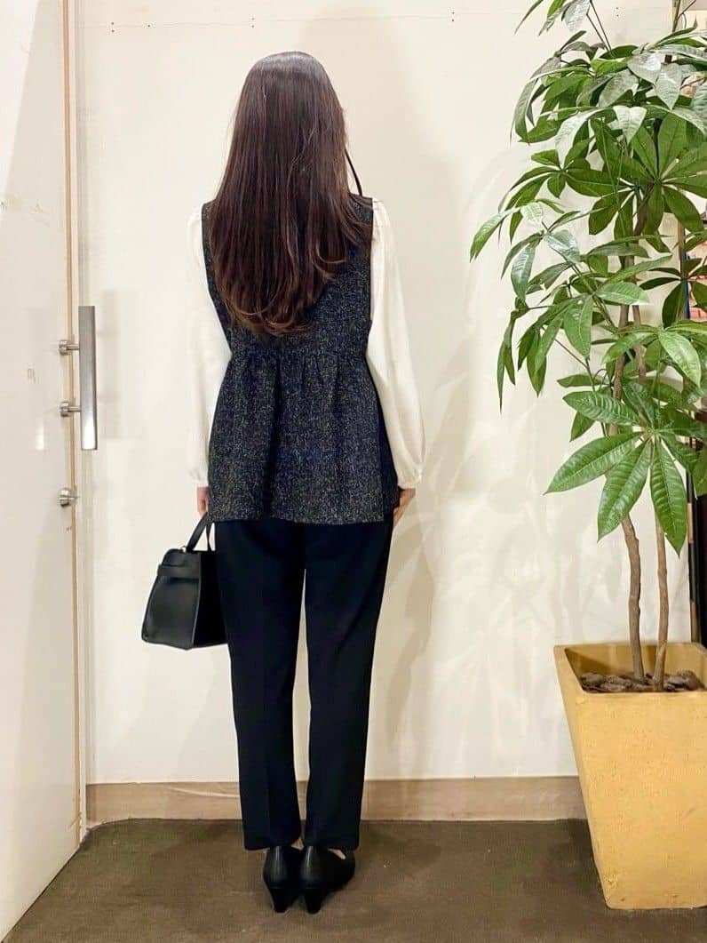 AYUMIさんの「SHOO･LA･RUE｜【2WAY】サイドベルトが上品 ミニトートバッグ」を使ったコーディネート