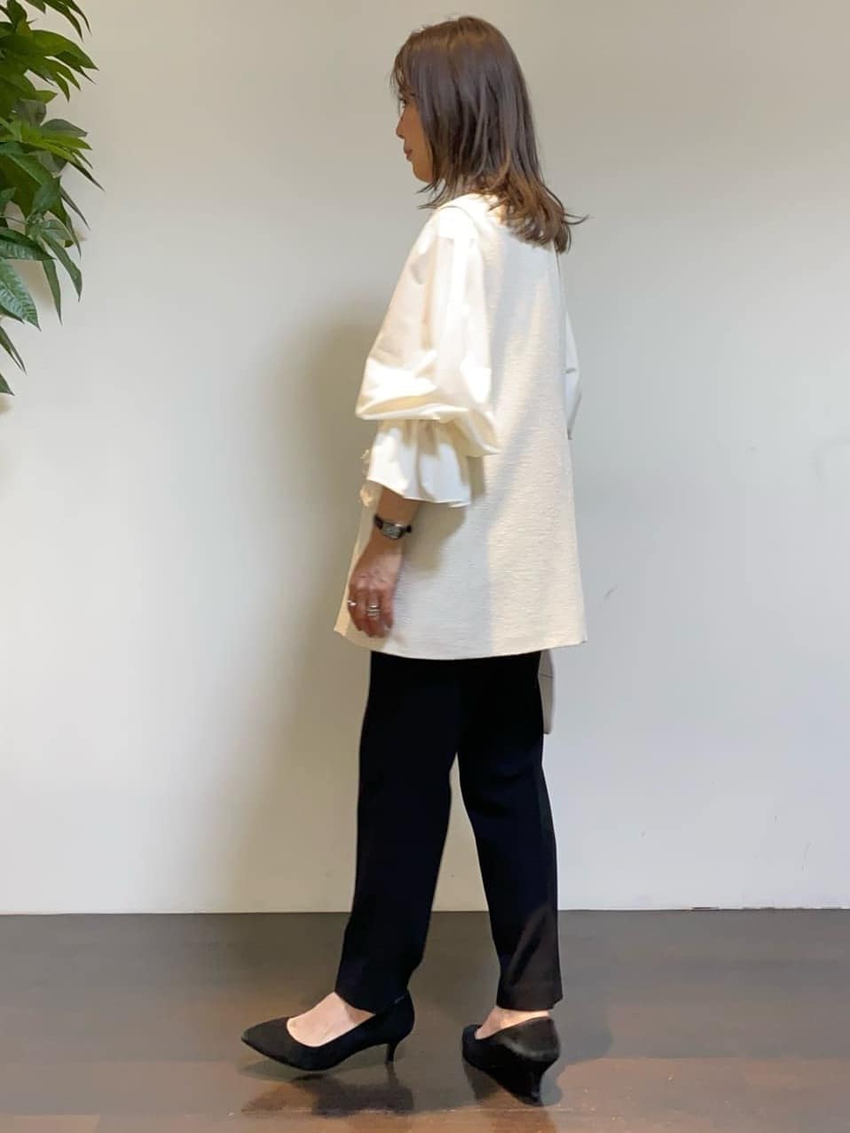 tomoさんの「UNTITLED｜【オンオフ使える】スラブツイード ジレ」を使ったコーディネート