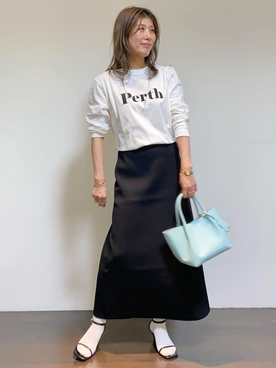 tomoさんの「UNTITLED｜【Healthy DENIM】PerthロングTシャツ」を使ったコーディネート