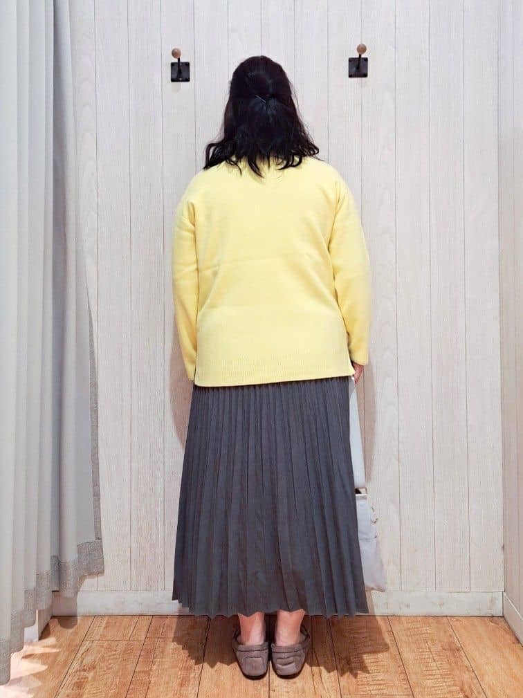 kotomiさんの「SHOO･LA･RUE｜【洗濯機可/セットアップ可】さりげないラメ使いで差をつける クルーネックニット」を使ったコーディネート