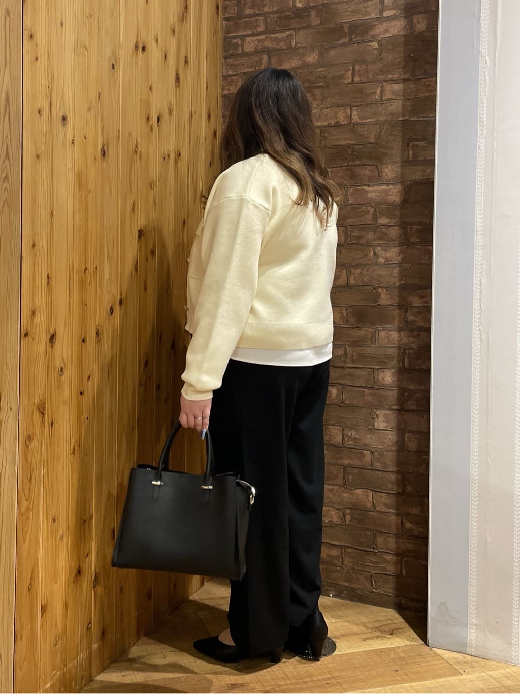 Risaさんの「SHOO･LA･RUE｜【洗濯機可】上品で華やか スタンドフリルブラウス」を使ったコーディネート
