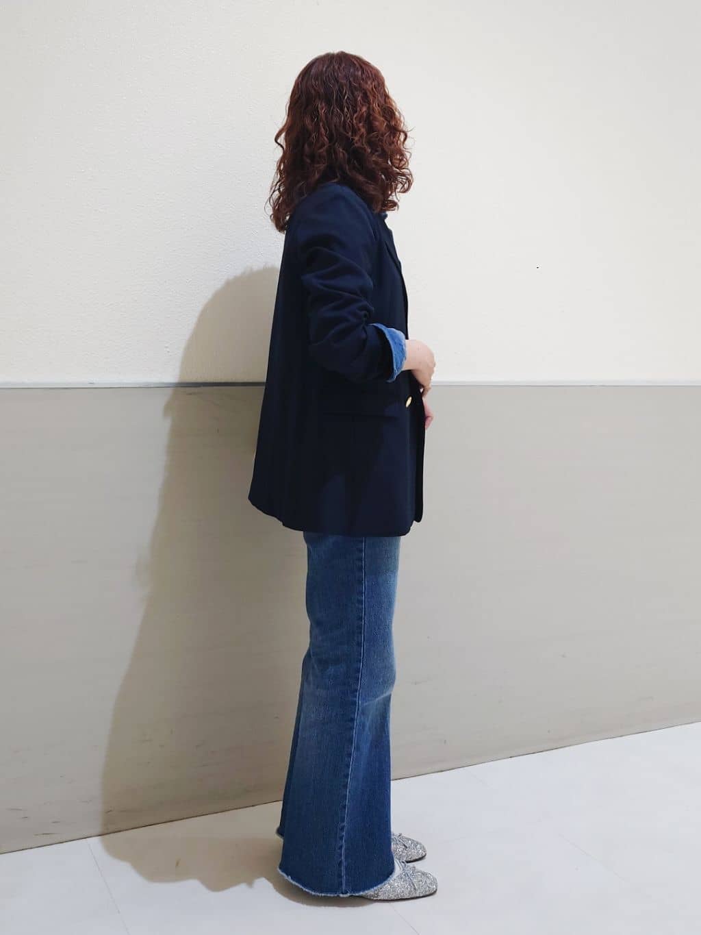 maruさんの「THE SHOP TK｜【通勤にもデイリーにも】CAVIAN 金ボタンダブルブレストジャケット」を使ったコーディネート