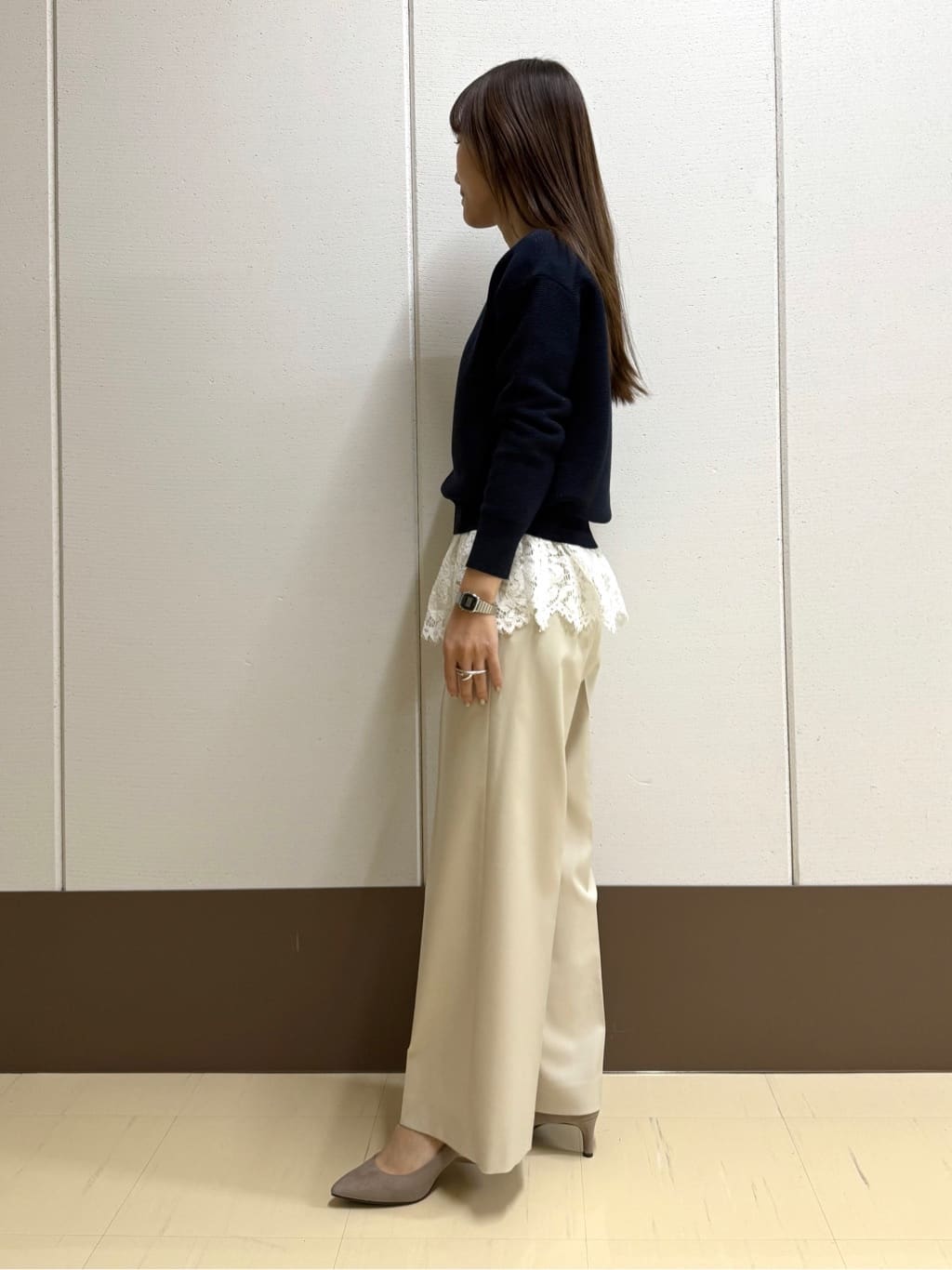 mamiさんの「INDIVI｜【洗える／レイヤードにおすすめ】レース切り替えカットソー」を使ったコーディネート