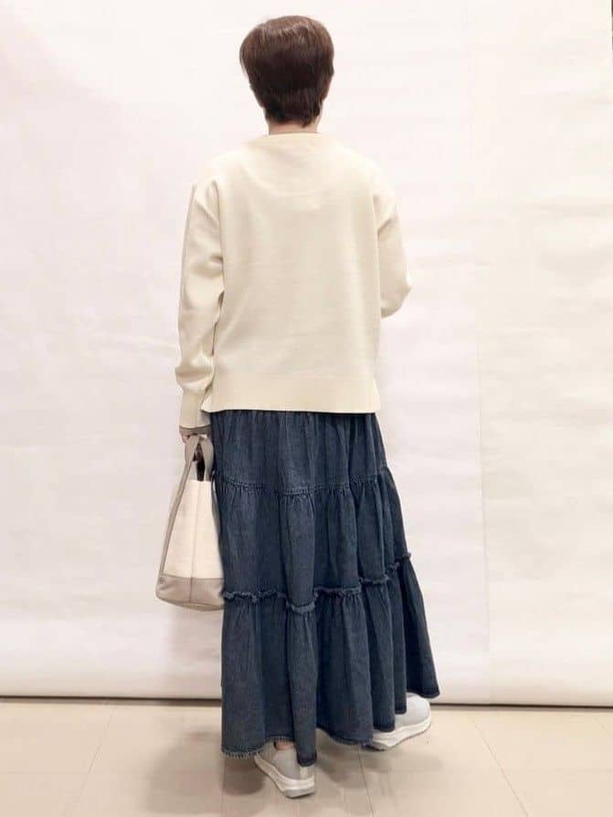 なっちゃんさんの「SHOO･LA･RUE｜【洗濯機可/S-LL/インしなくても着られる】1枚で決まる　レイヤード風スウェットライクニット」を使ったコーディネート