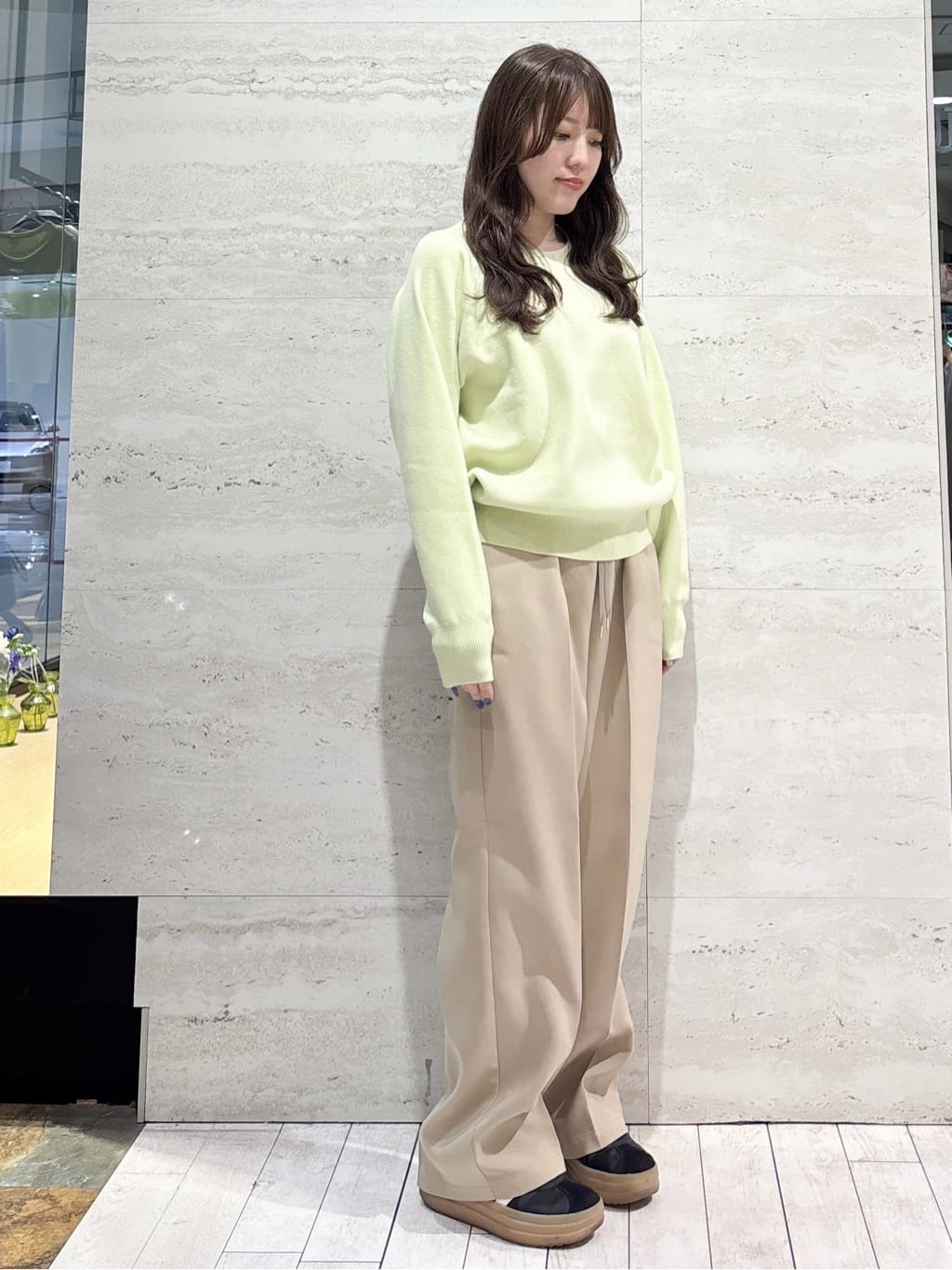 かほさんの「OPAQUE.CLIP｜イージーワイドパンツ【洗濯機OK】」を使ったコーディネート