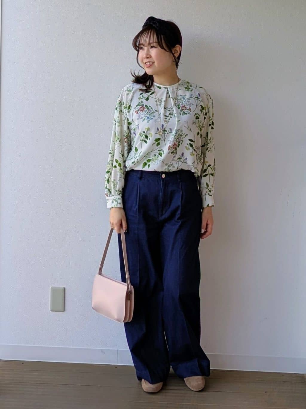 なみきさんの「UNTITLED｜【花柄/洗える】ボタニカルブラウス」を使ったコーディネート