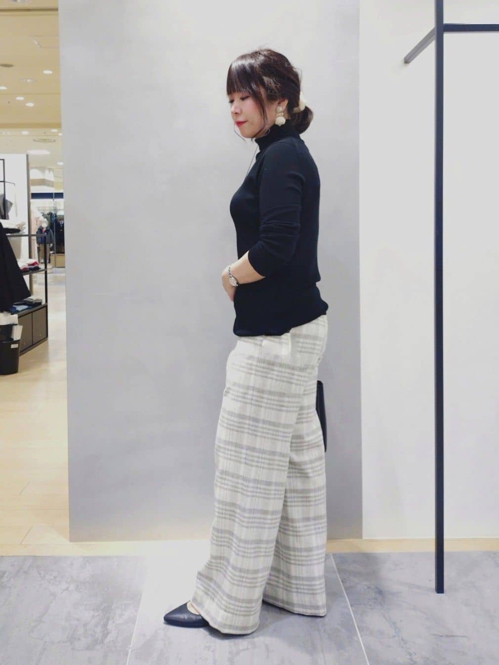TOMOMIさんの「INDIVI｜【超軽量／蓄熱】ライトパフチェスターコート」を使ったコーディネート