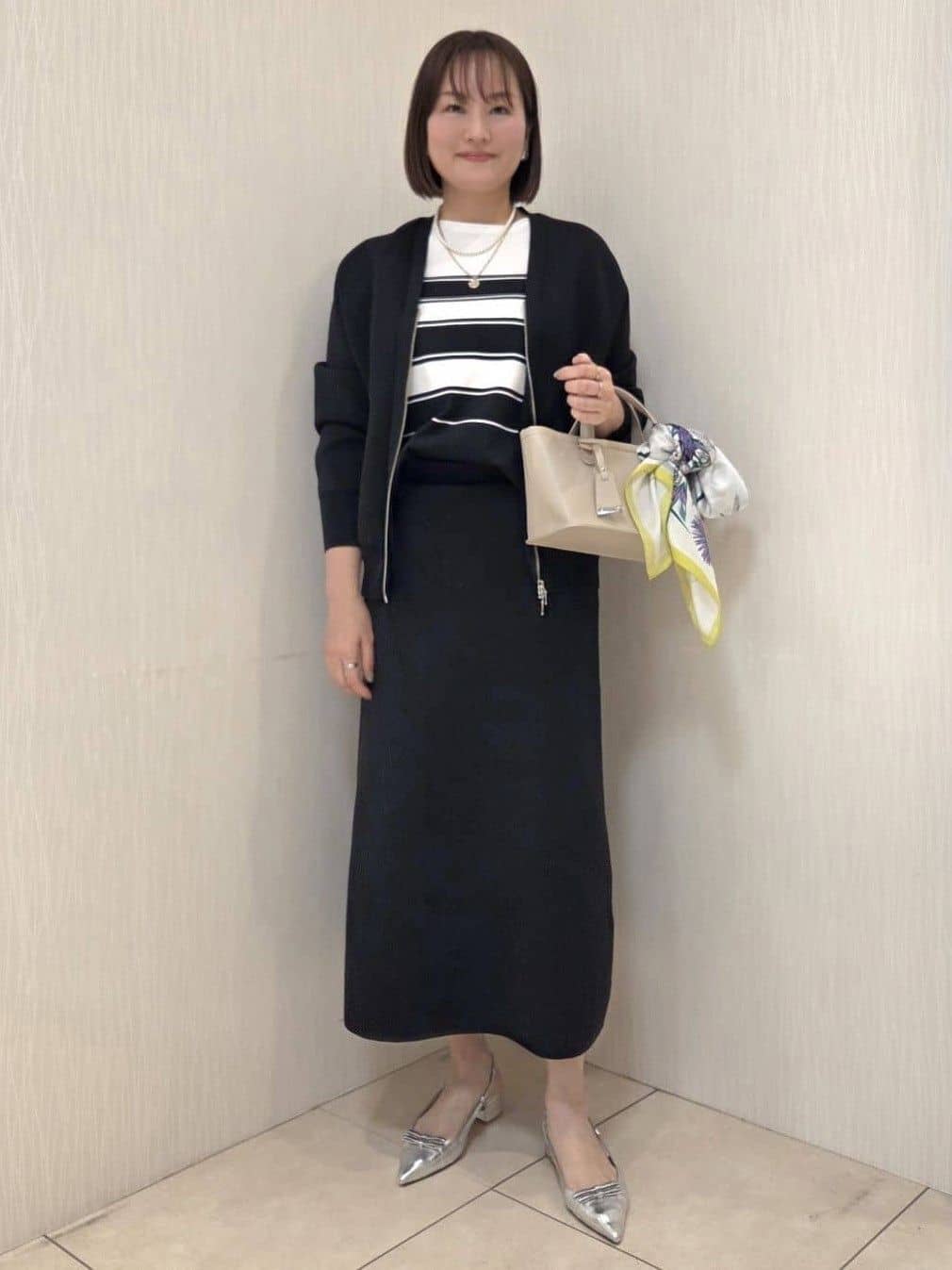 naokoさんの「UNTITLED｜◆【軽羽織り/セットアップ可】ジップアップニットカーディガン」を使ったコーディネート