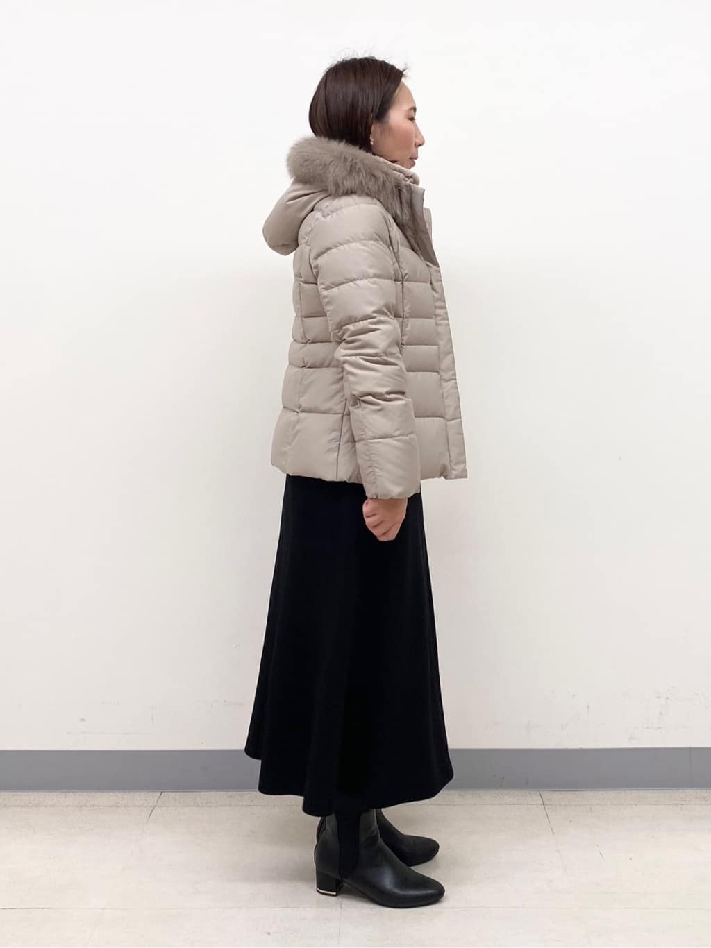 YUKARIさんの「INDIVI｜【名品／撥水／抗菌防臭】ショート丈リサイクルダウンコート」を使ったコーディネート
