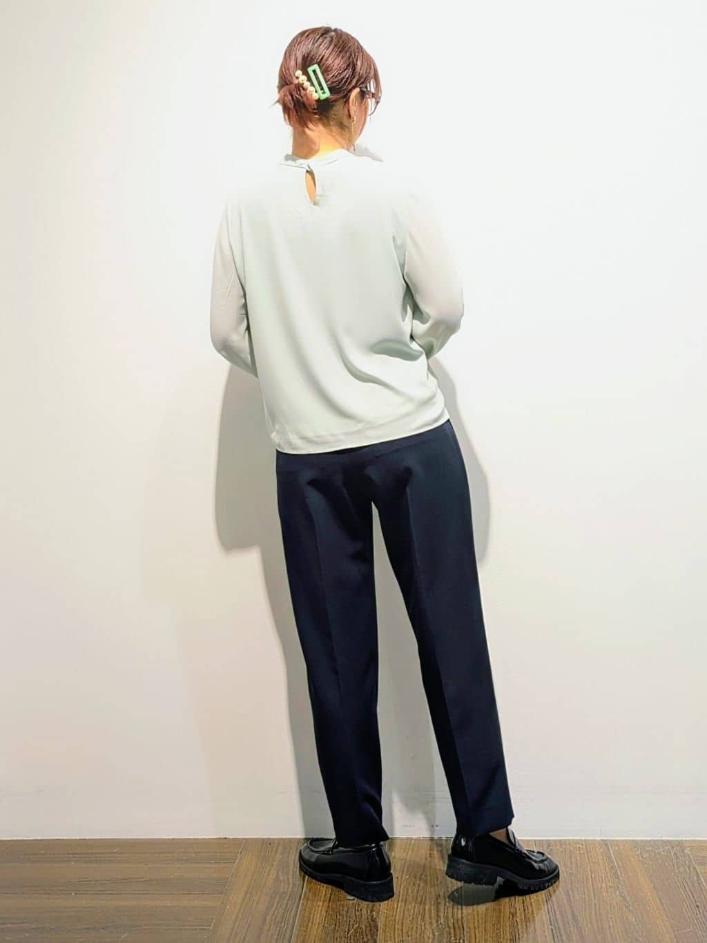 4410さんの「THE SHOP TK｜バー付きラッフルタイブラウス」を使ったコーディネート