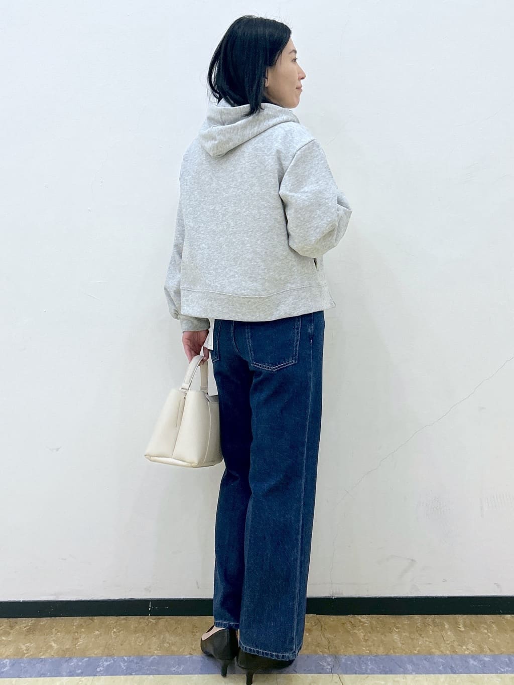 su.さんの「index｜ラメ裏毛コンパクトジップパーカー【洗濯機OK】」を使ったコーディネート
