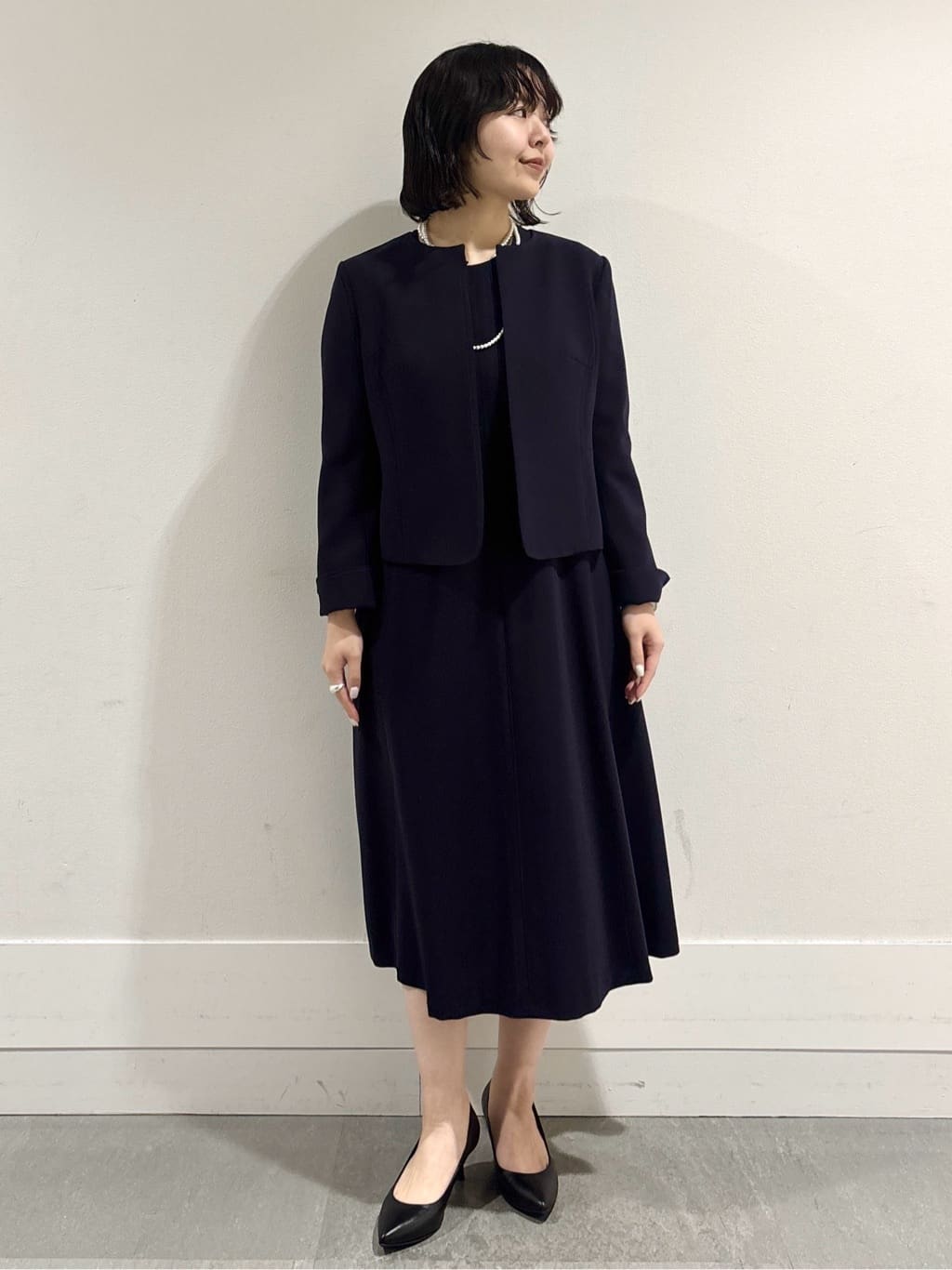 モエカさんの「UNTITLED｜【日本製・本革】Comfit Dresser Pumps（コンフィットドレッサーパンプス）」を使ったコーディネート