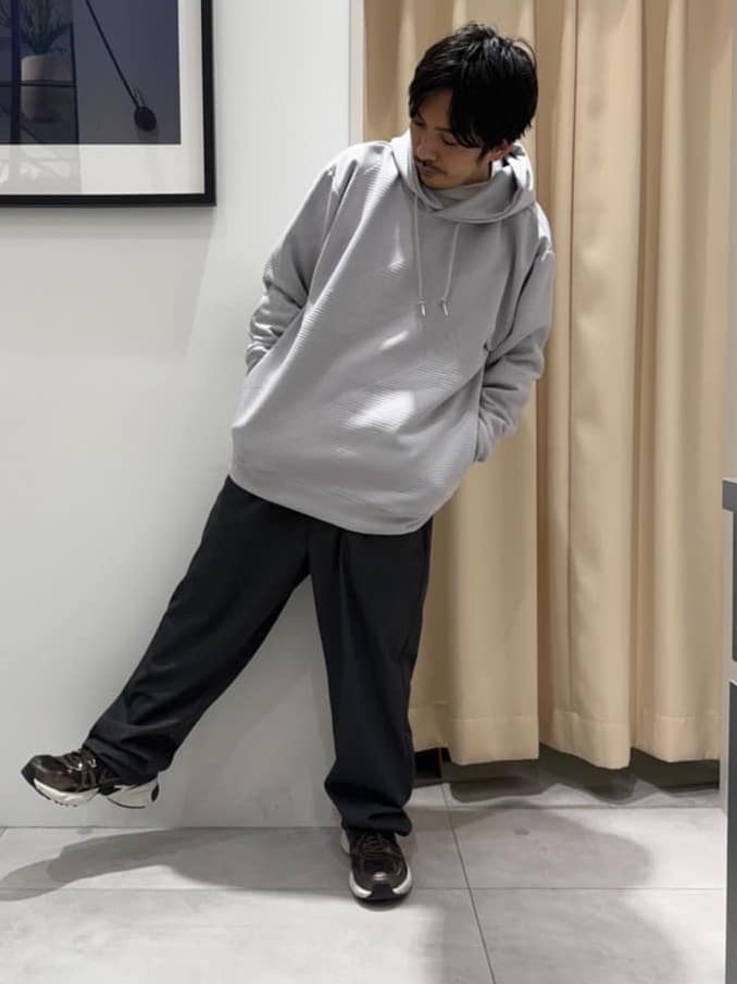 はさんの「THE SHOP TK｜【さりげない表情が、品よく映える。】ふくれジャカードパーカ」を使ったコーディネート