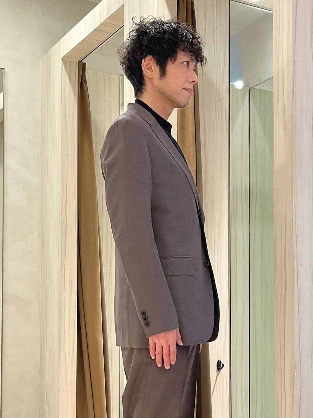 URAさんの「TAKEO KIKUCHI｜撥水ツイル スタンドカラー コート」を使ったコーディネート