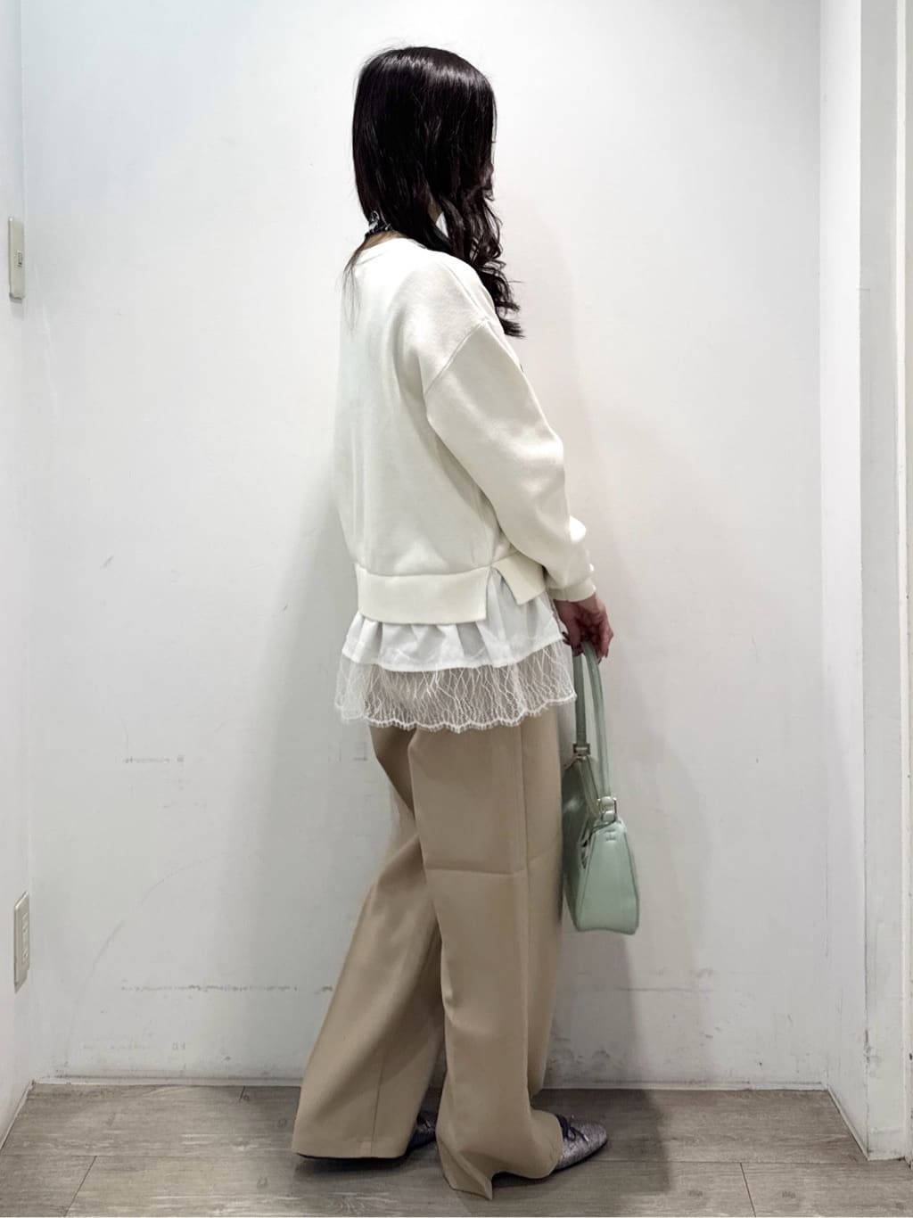 yuicciさんの「OPAQUE.CLIP｜裾レースドッキングニット」を使ったコーディネート