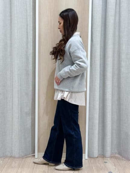 sachiさんの「grove｜ラフさときれいめを両立する、大人のスウェットライクVネックニット」を使ったコーディネート