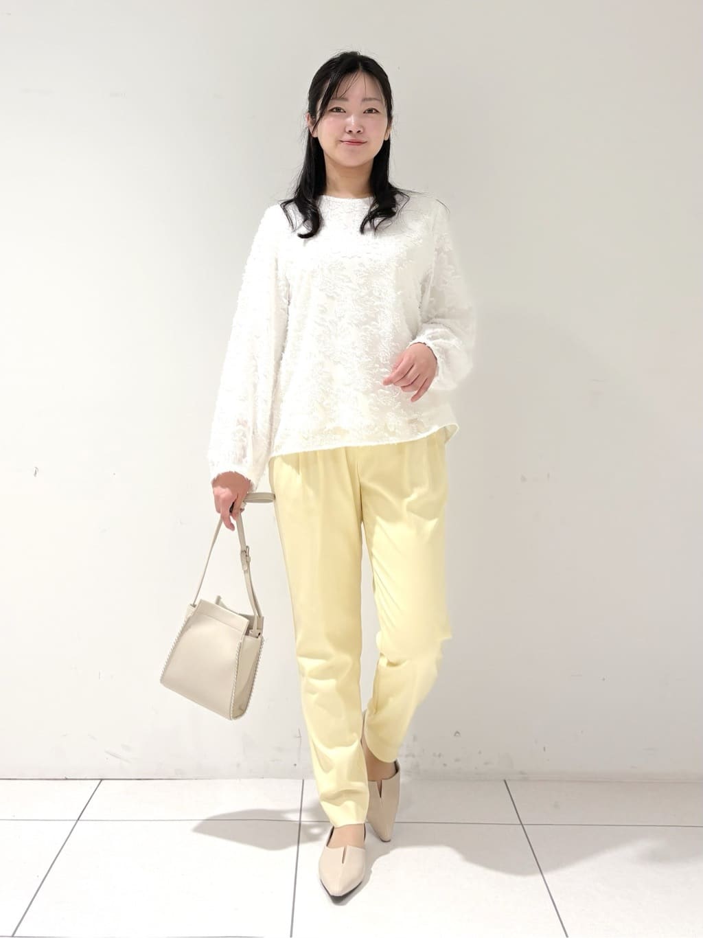 momokoさんの「INDIVI｜【洗える／多機能／SETUP可】着る日傘ジレジャケット」を使ったコーディネート
