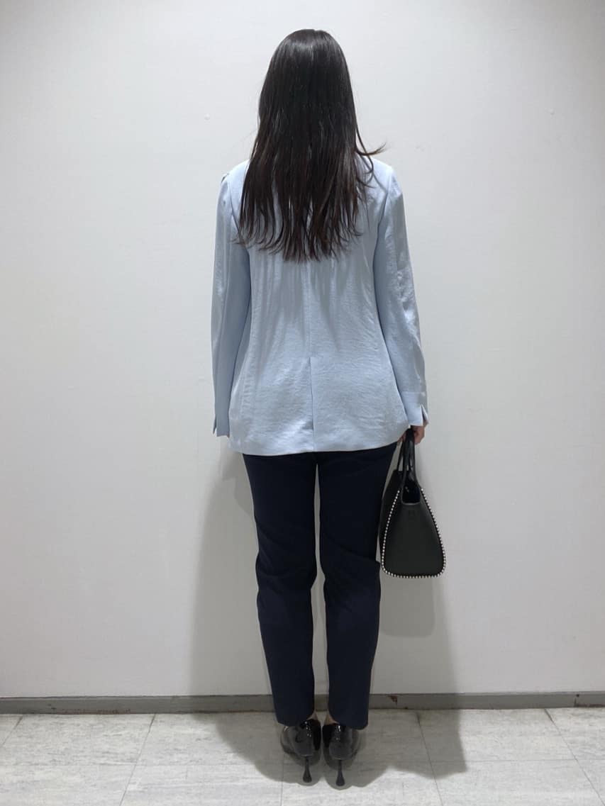 meiさんの「INDIVI｜【洗える／レイヤードにおすすめ】シャーリングレース ロングTシャツ」を使ったコーディネート