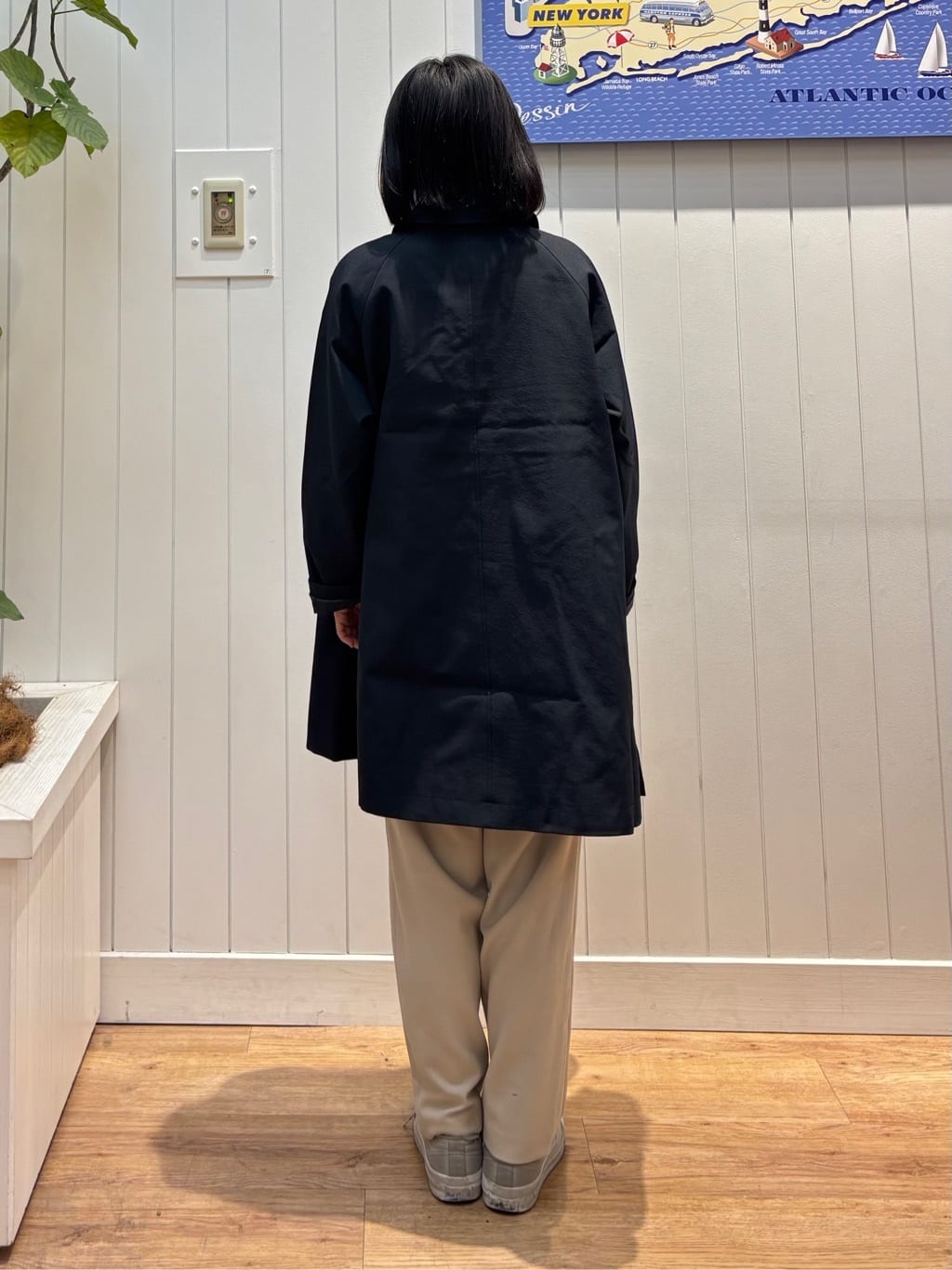 OKADAさんの「Dessin｜【花粉ガード/撥水加工/洗える】ステンカラースプリングコート」を使ったコーディネート