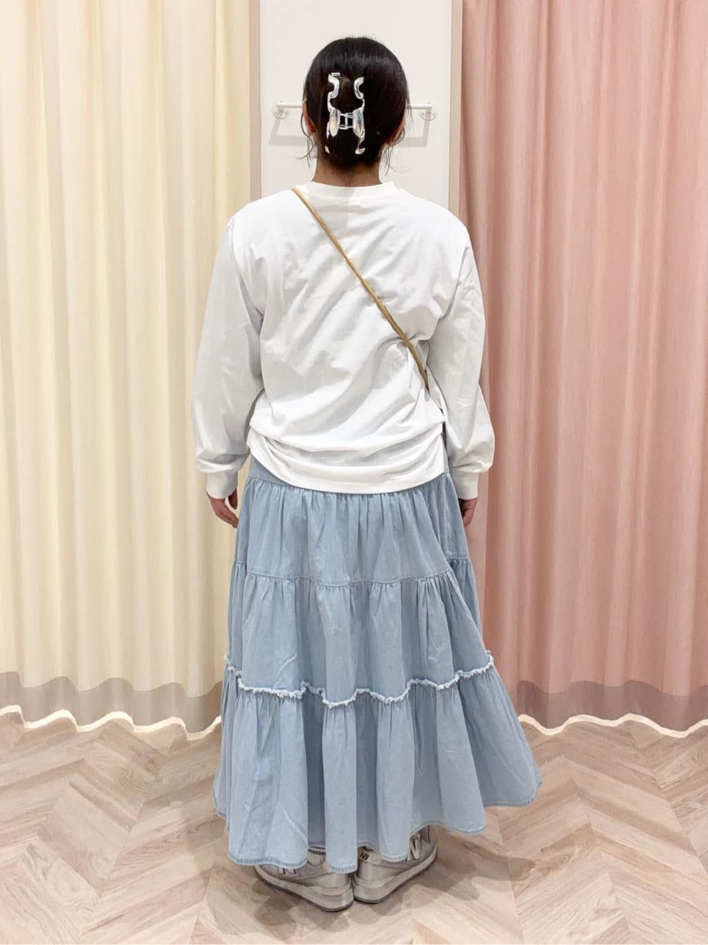 まちゃんなちゃんさんの「SHOO･LA･RUE｜【綿100％/S-LL/プチプラ】選べる3柄 プリントアソートロンT」を使ったコーディネート