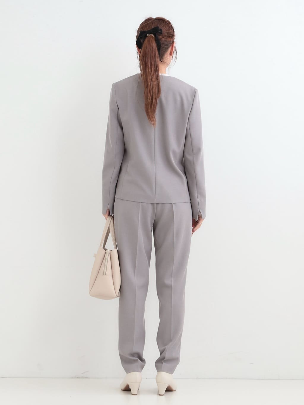 ゆゆさんの「SHOO･LA･RUE｜【洗濯機可/UV/SS-3L】すっきり好印象 ノーカラージャケット」を使ったコーディネート