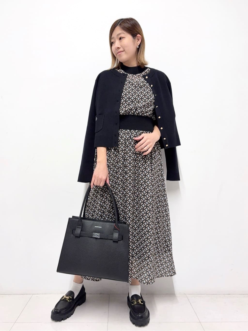 Nishijimaさんの「DRESSTERIOR｜【再入荷/otonaMUSE5月号掲載/ウォッシャブル】オーバーラップサークル シアードレス」を使ったコーディネート