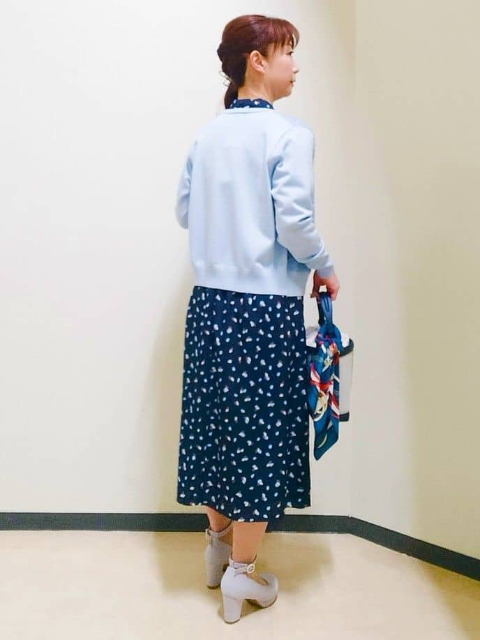 花さんの「Reflect｜【セレモニー／通勤／おでかけに◎】フラワープリントボウタイワンピース」を使ったコーディネート