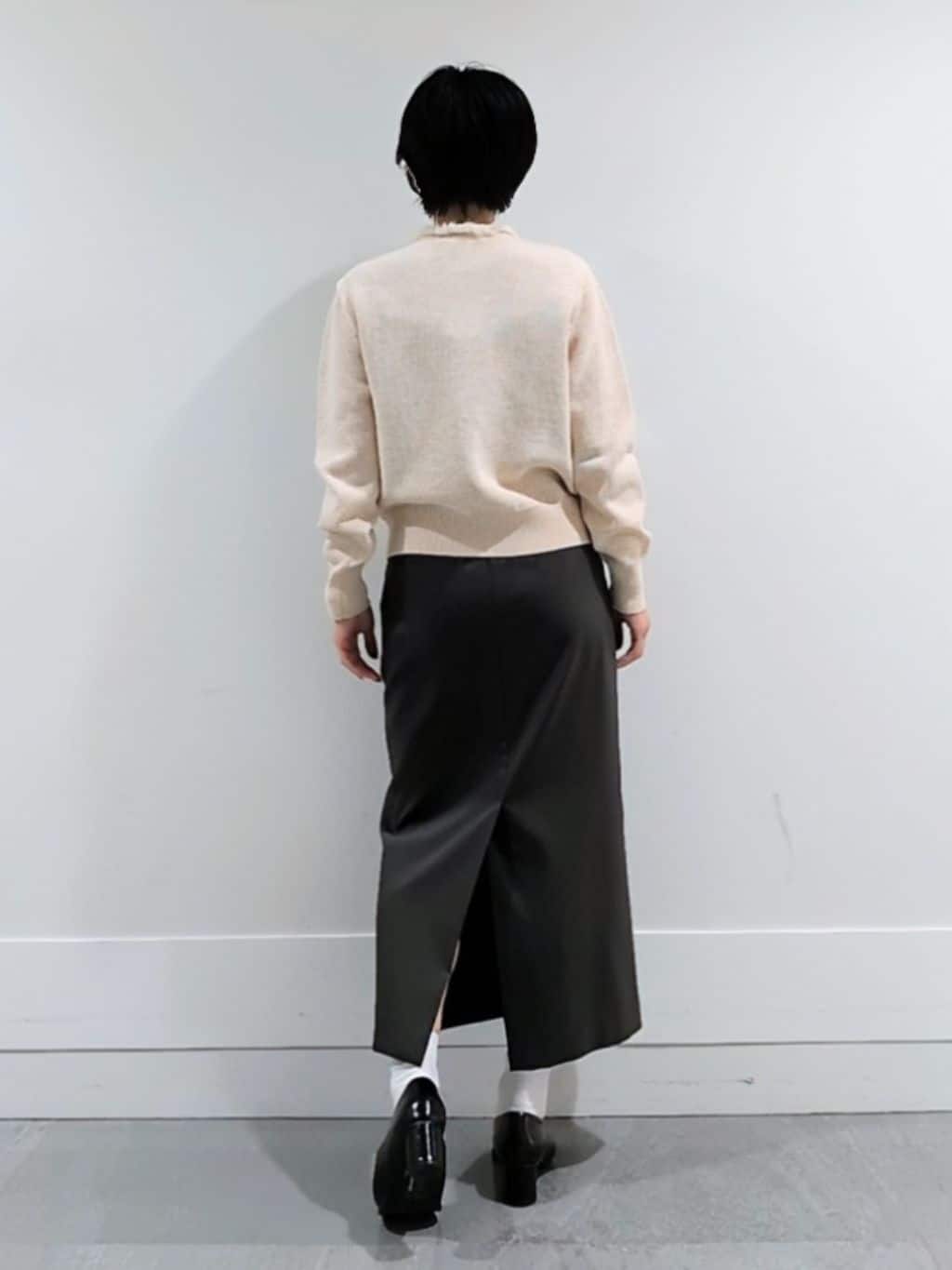 ミズタさんの「UNTITLED｜【洗える/ジャケット風】ツイードニットカーディガン」を使ったコーディネート