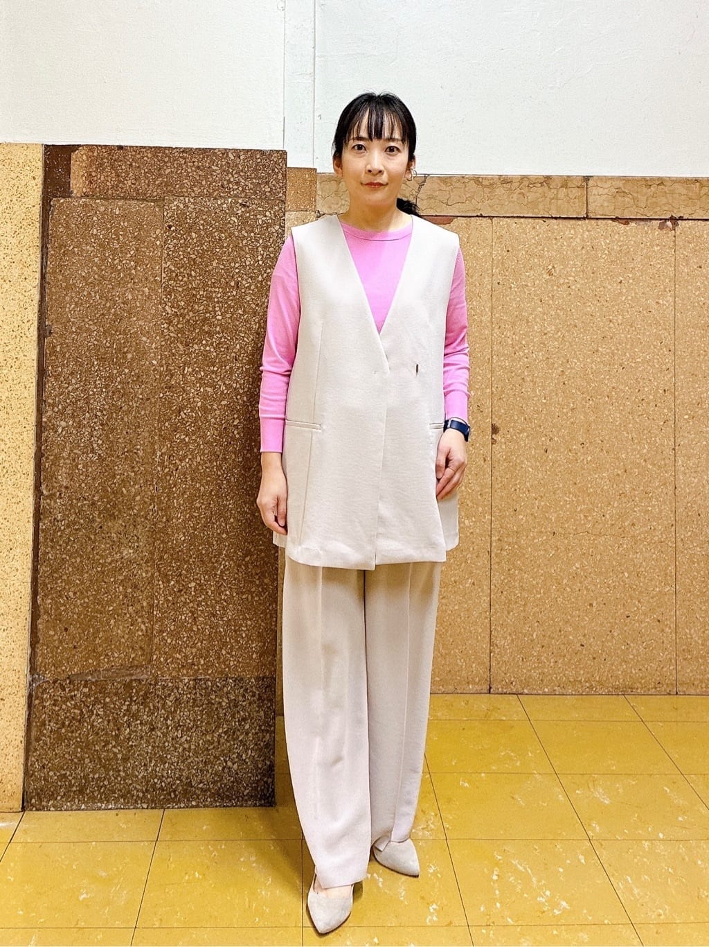 hattoriさんの「INDIVI｜【洗える／UVケア／SETUP可】着る日傘ワイドパンツ」を使ったコーディネート