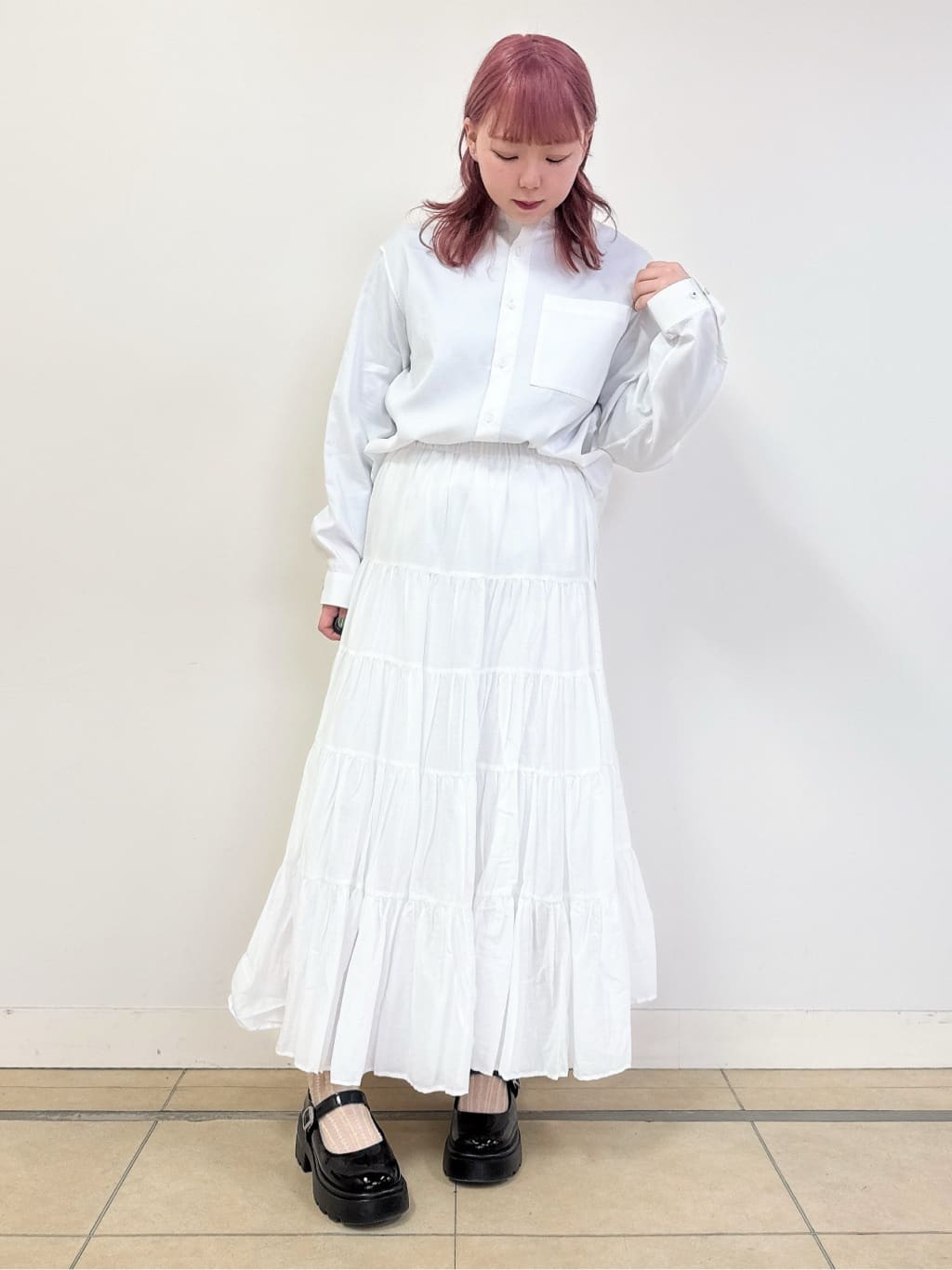 なかもとあきさんの「DRESSTERIOR｜【再入荷】コットンボイルティアードスカート」を使ったコーディネート