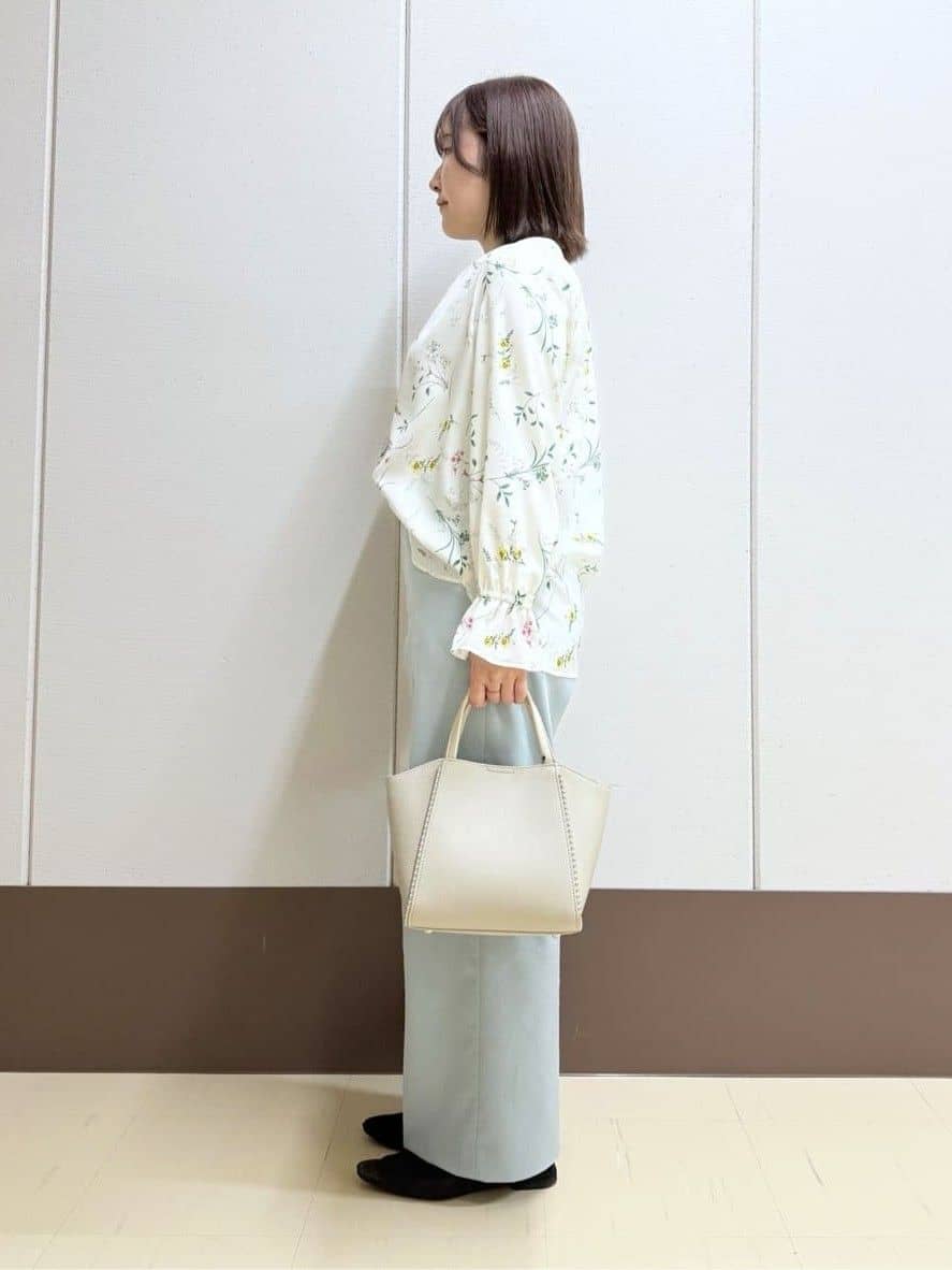 Rikoさんの「INDIVI｜【新作褒められパンツ】快温ワイドパンツ」を使ったコーディネート