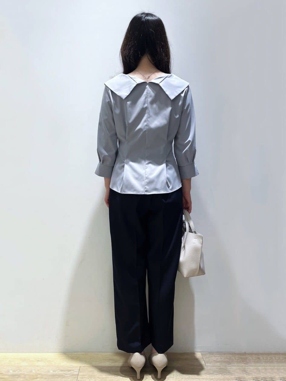 Mimさんの「index｜カシュクールタックシャツ【洗濯機OK／ストレッチ】」を使ったコーディネート