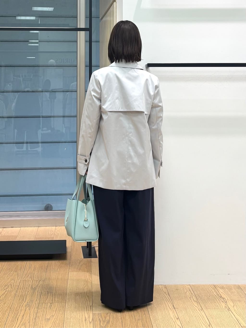 asamiさんの「INDIVI｜【洗える／キレイ色】体型カバー無縫製ニット」を使ったコーディネート