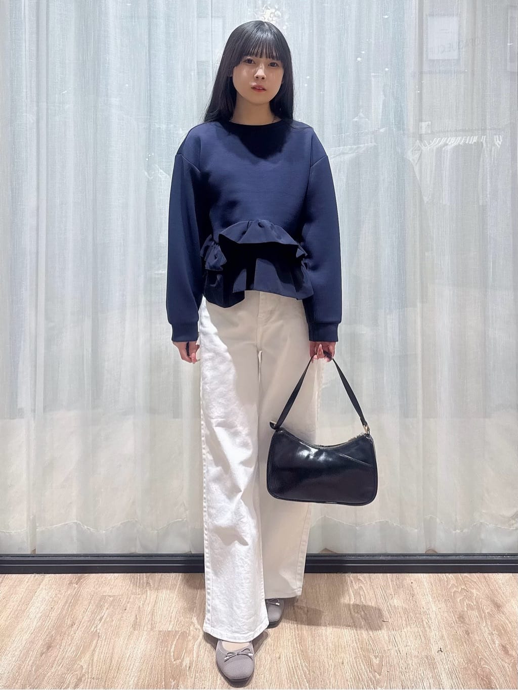ぞうげさんの「OPAQUE.CLIP｜裾フリルドッキングトップス【洗濯機OK】」を使ったコーディネート