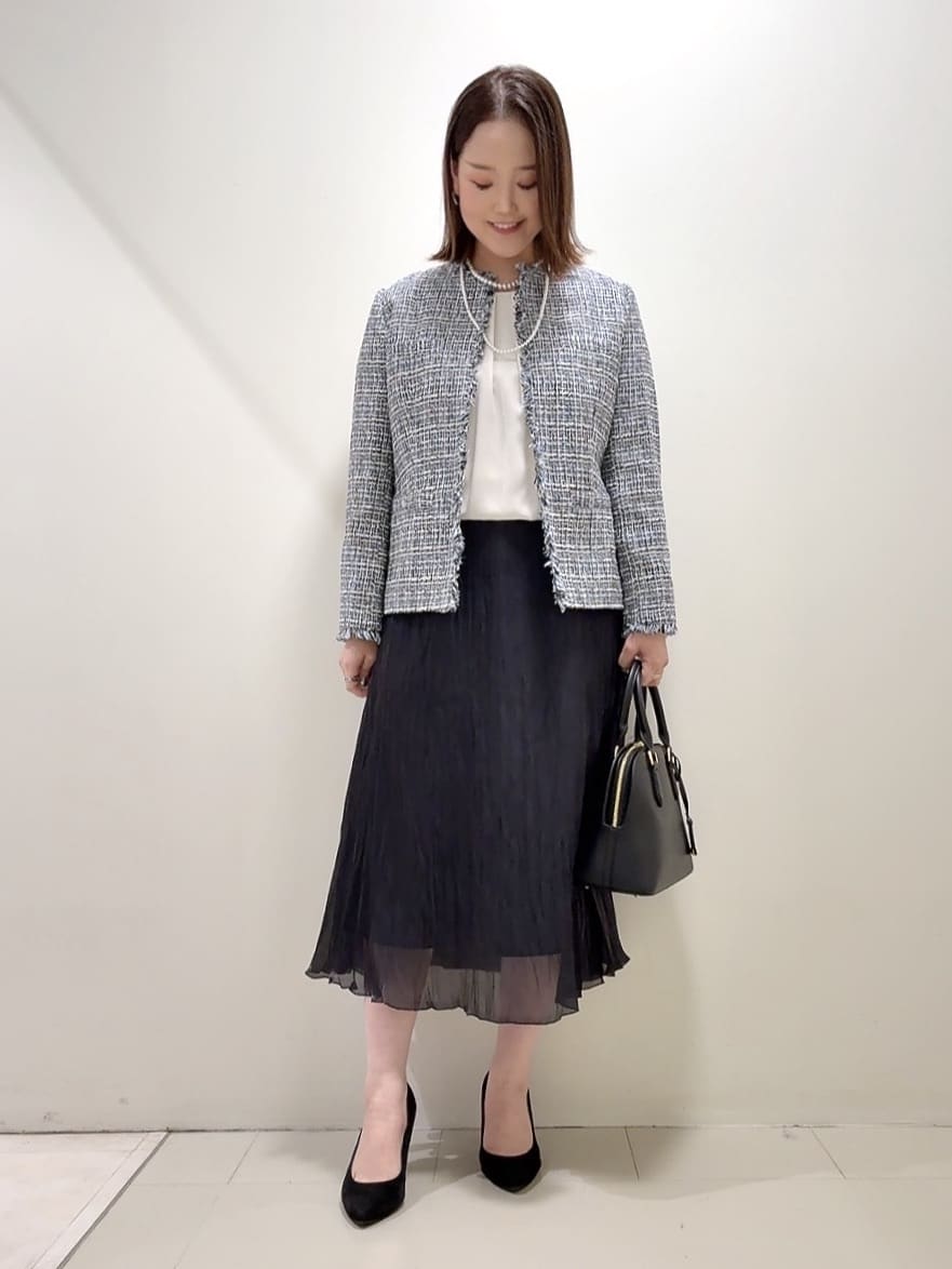 YUIさんの「UNTITLED｜【透けにくい/ウエストイン見え】タックブラウス」を使ったコーディネート