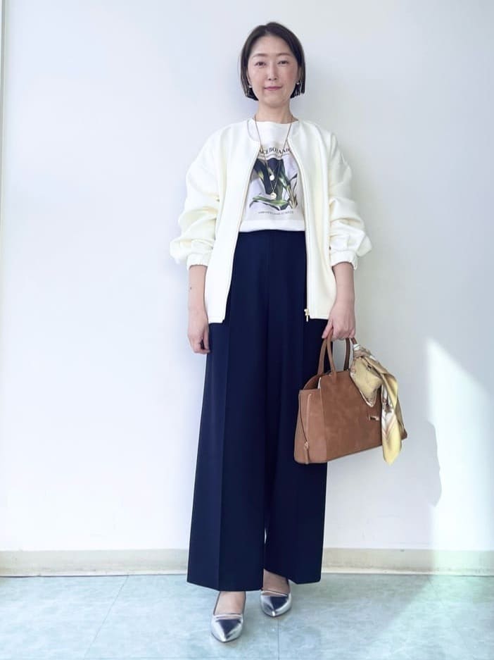 aliceさんの「UNTITLED｜【コットン100/洗える】フォトロングTシャツ」を使ったコーディネート