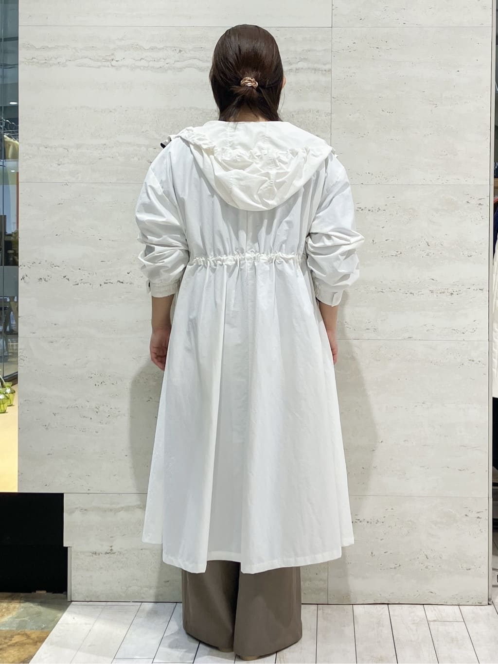FUKAさんの「OPAQUE.CLIP｜撥水フードZIPロングコート【洗濯機OK】」を使ったコーディネート