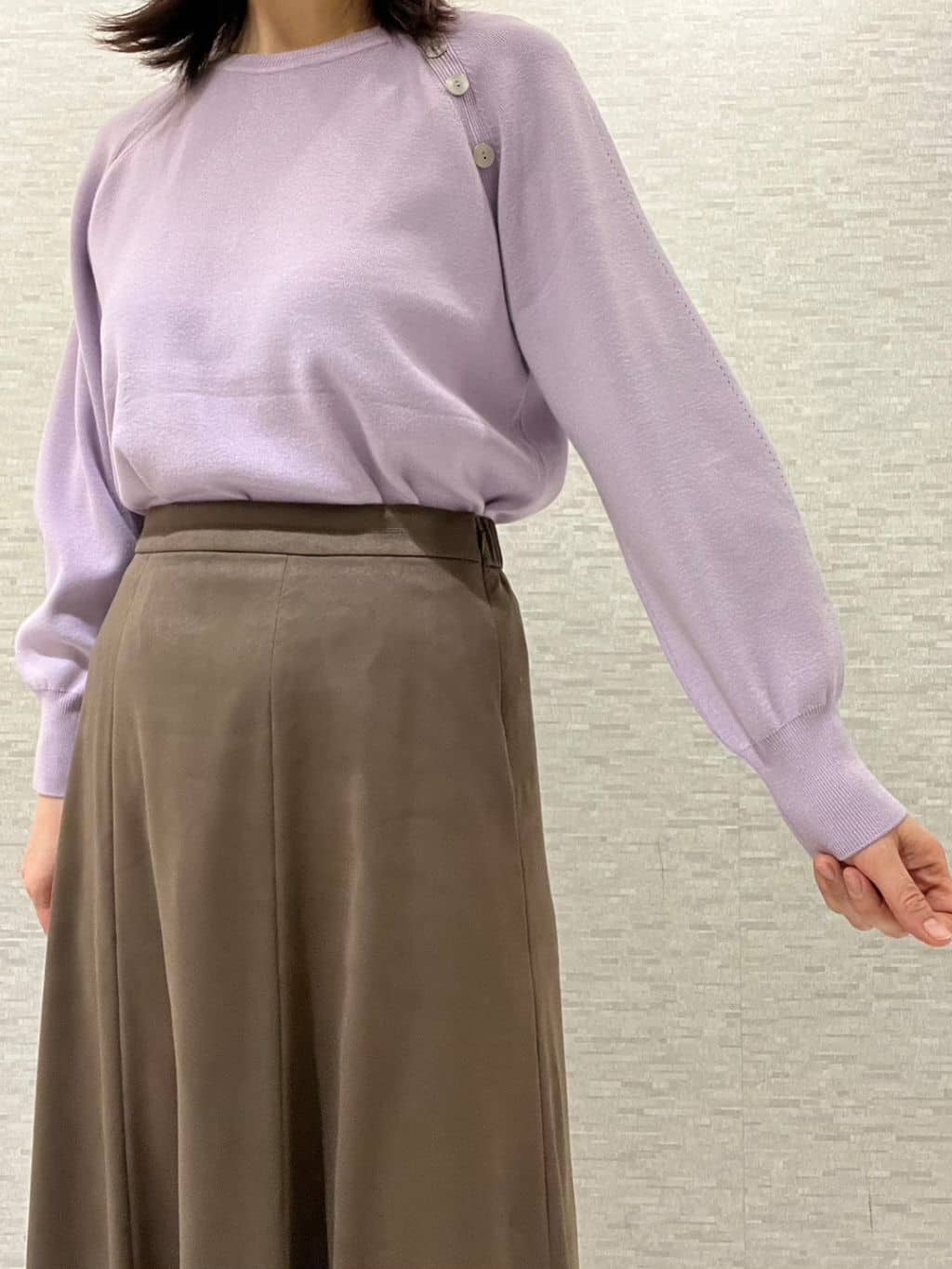 marikoさんの「Reflect｜【ゆったり着られる◎】ラグランスリーブニット」を使ったコーディネート