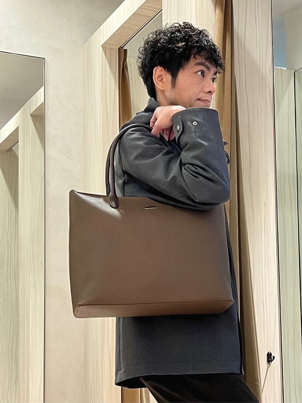 URAさんの「TAKEO KIKUCHI｜【3WAY】ドビー ダウンライナー付ブルゾン」を使ったコーディネート